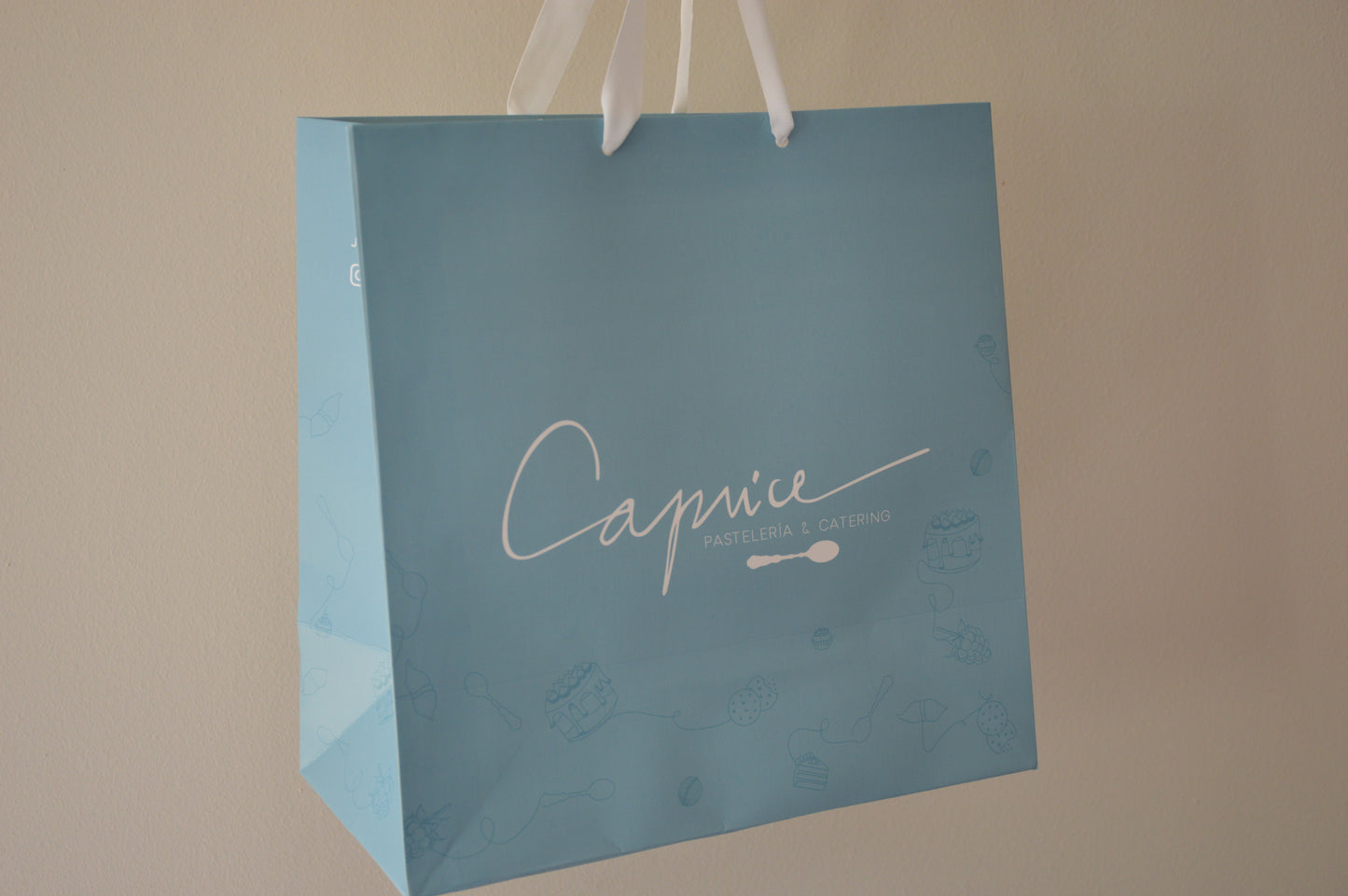 Caja mix alfajores + barquillos